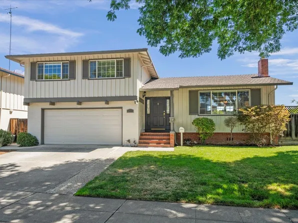1033 W Knickerbocker Dr, Sunnyvale, CA 94087