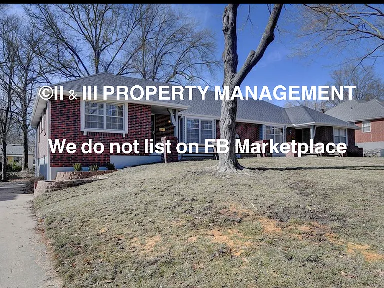 11632 Oak St — Photo 2