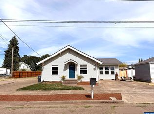 271 S 3rd St, Lebanon, OR 97355