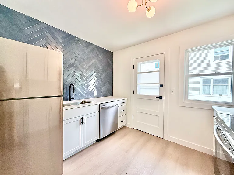 1132 S 33rd St #1 — Photo 10