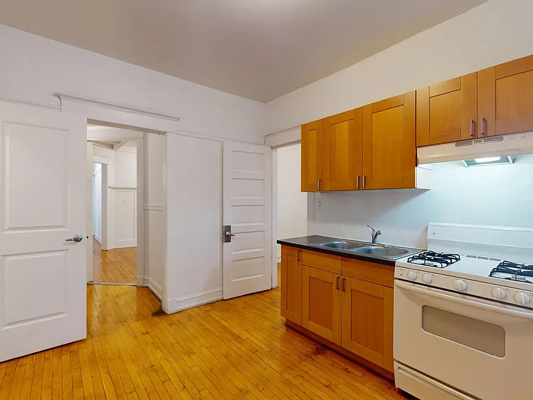 5700 S. Blackstone Avenue — Photo 46