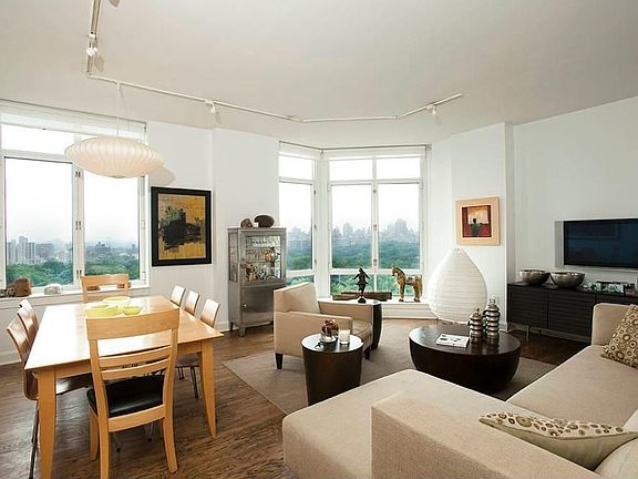 3rd image of 455 Central Park W APT 18B