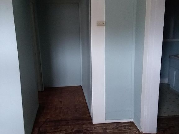 Hallway to Kitchen 