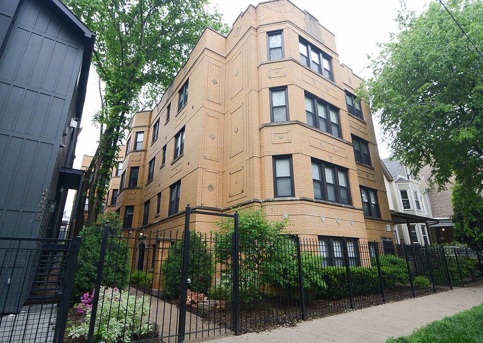 1st image of 2228 N Sawyer Ave #W4