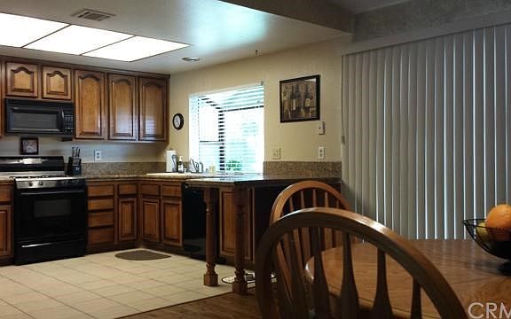 Spacious Kitchen with lots of counter space!