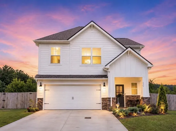641 Emerson Ln, Westmoreland, TN 37186