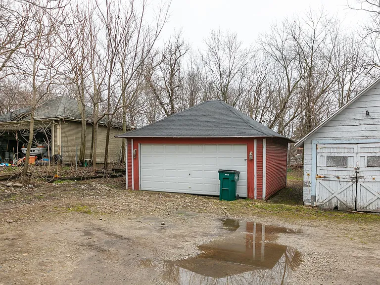 1028 N Cedar St — Photo 19