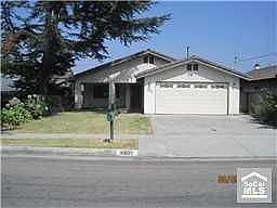 1st image of 10621 Victoria Ave