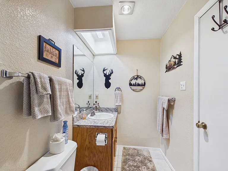 108 Niblic Ct #1 — Photo 25