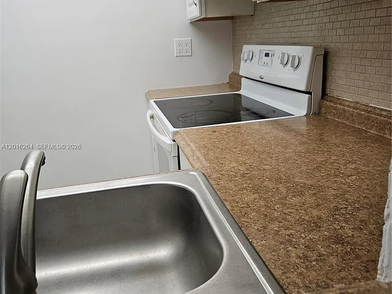 11780 SW 18th St #2142 — Photo 6