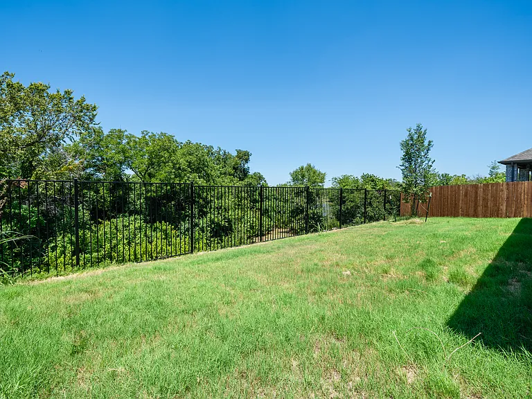 1209 Misty Brook Dr — Photo 28