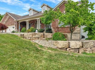 1001 Walnut Ter, High Ridge, MO 63049