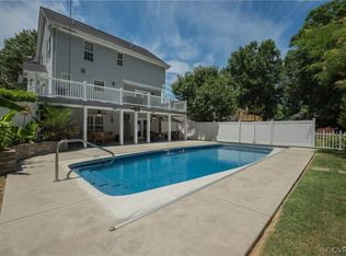 1335 Hoskins Dr, Tappahannock, VA 22560