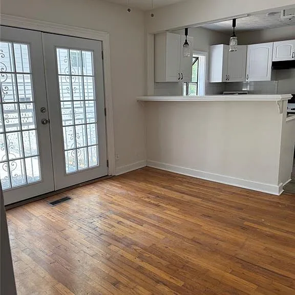 1441 Meridian St SE — Photo 5