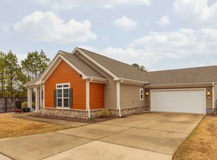 216 Nandina Ct, Fayetteville, NC 28311