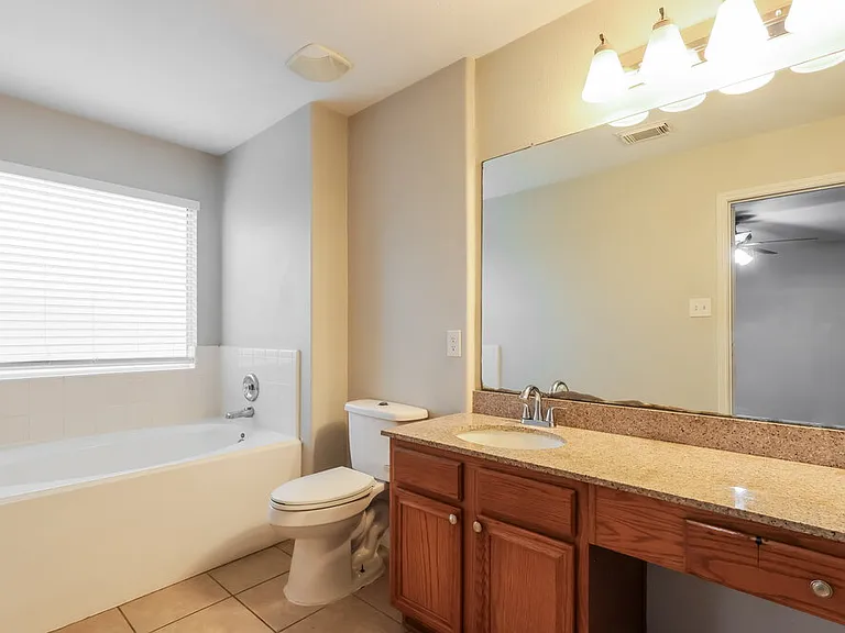 23503 Maple View Dr — Photo 11