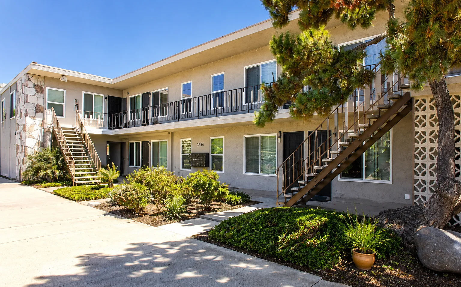 1 bed, 600 sqft, $1,795 — Photo 1