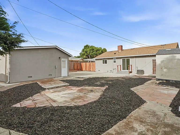 853 Sunset Dr — Photo 29