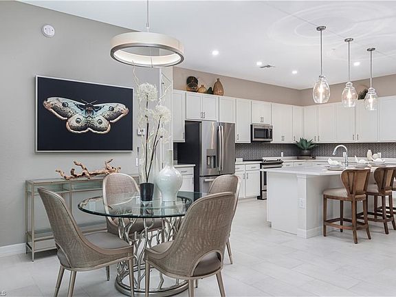 2nd image of 315 Indies DR W #202