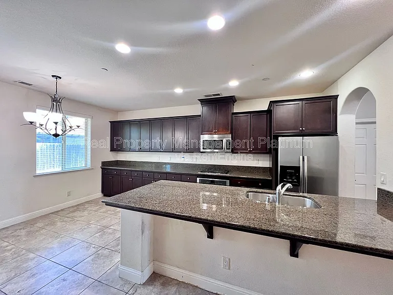 5893 E Laurite Ave — Photo 1
