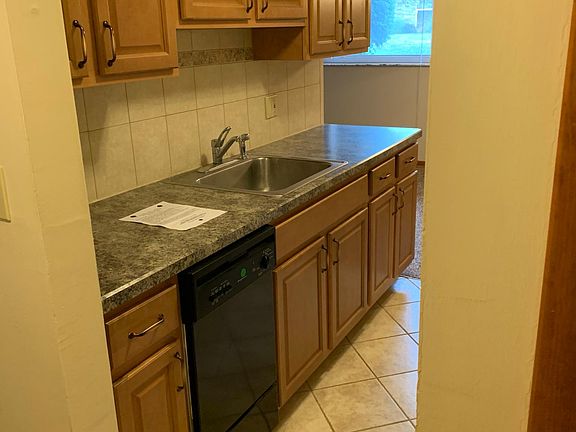 2nd image of 21921 River Oaks Dr APT D1