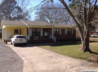 303 Harris St NW, Hartselle, AL 35640