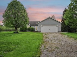 1805 Morning Star Dr, Roaming Shores, OH 44084