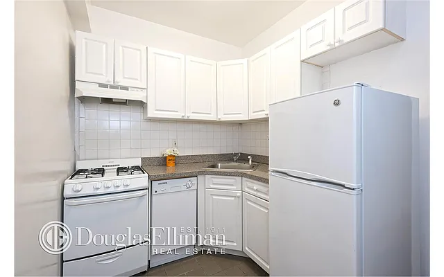 Sold by Douglas Elliman | media 3