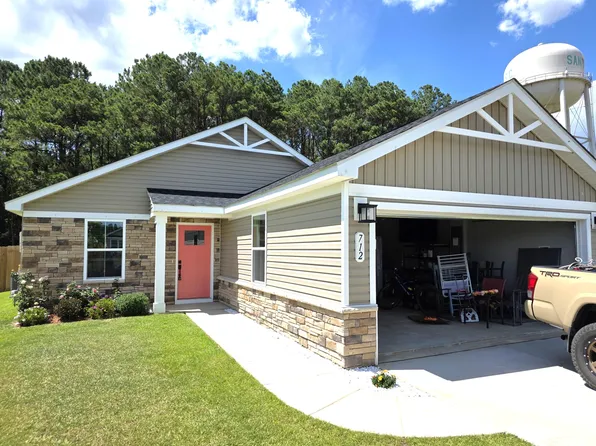 712 Sinker Ln, Santee, SC 29142