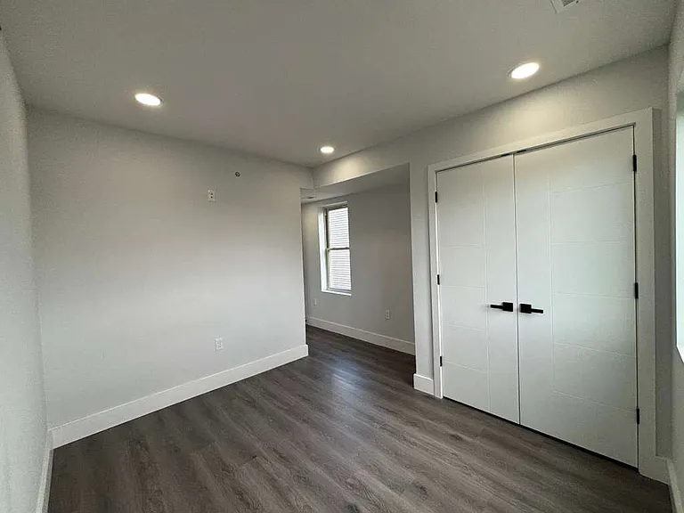 2439 N Marshall St #3 — Photo 3