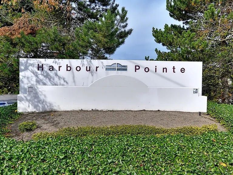 5300 Harbour Point Blvd W #310F — Photo 23
