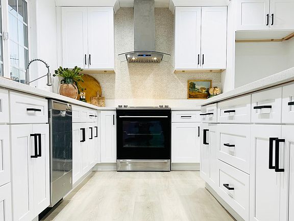 2nd image of 8272 Niland Way