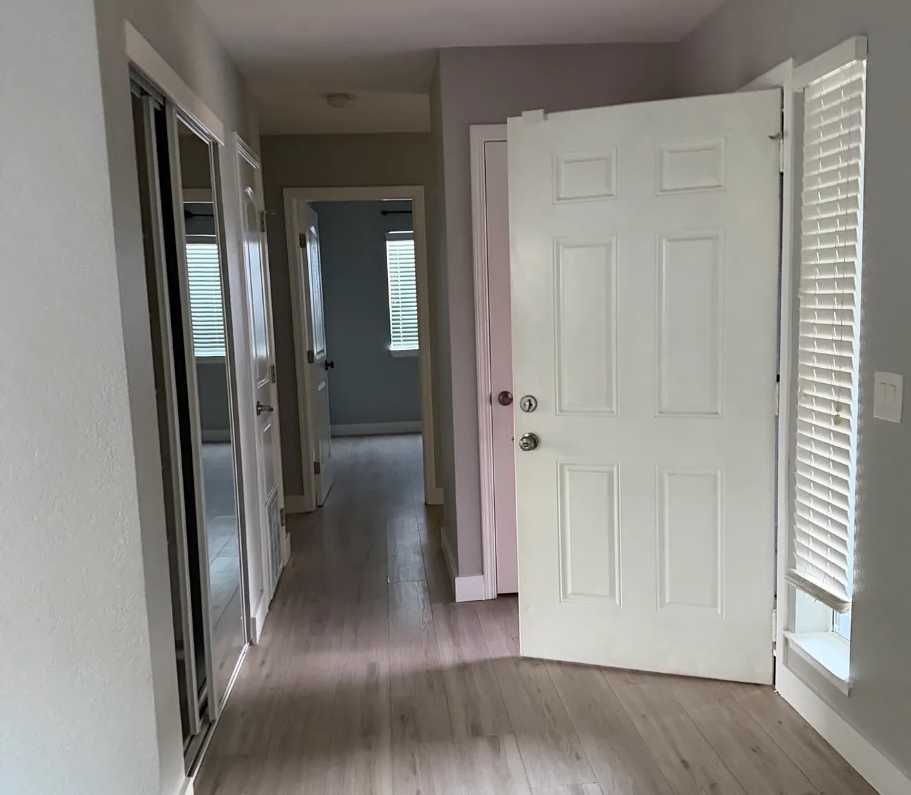 4 bed, 1380 sqft, $3,500 — Photo 3