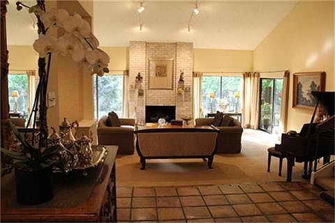 5th image of 10529 Pagewood Dr