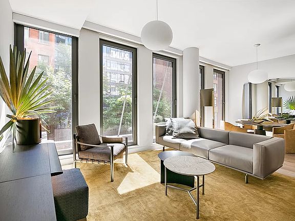 4th image of 15 Renwick St #202