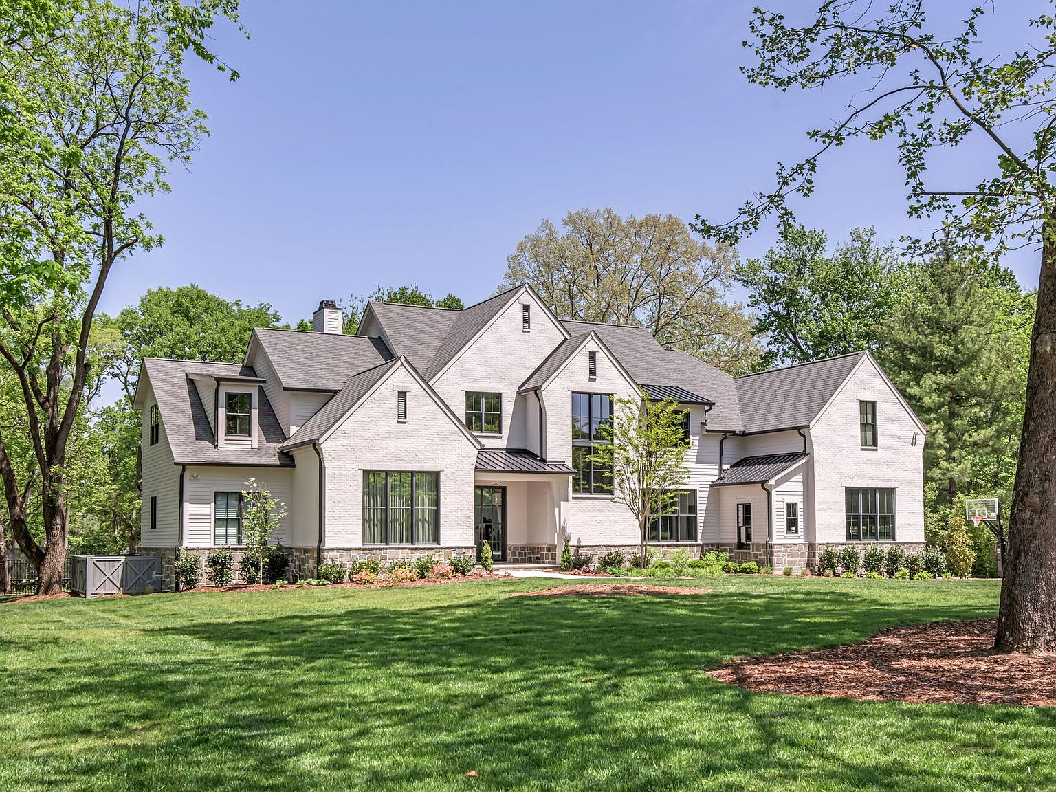 1024 Gateway Ln, Nashville, TN 37220 Zillow