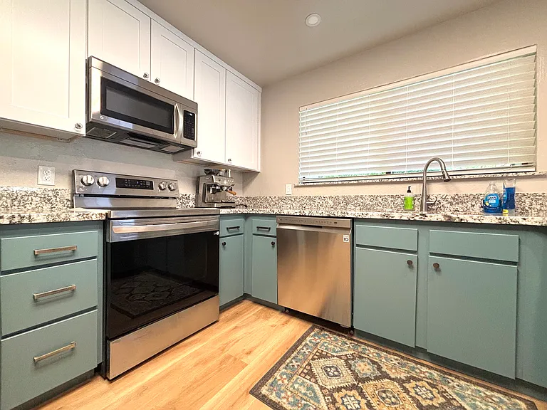 140 Don Lorenzo Ct — Photo 2