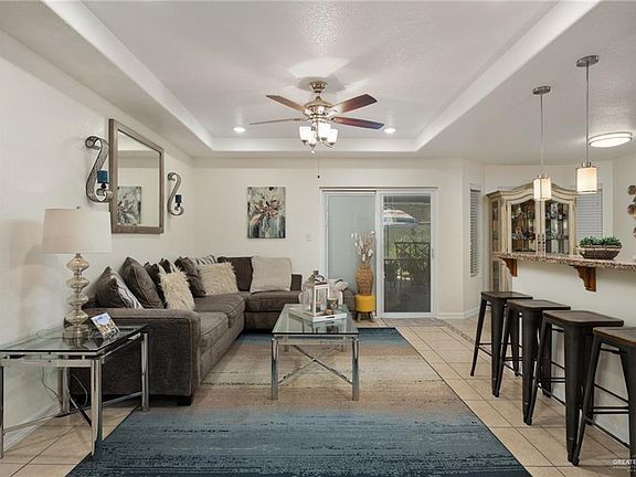 3rd image of 706 Thornwood St