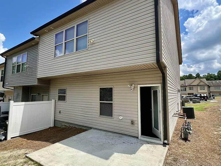 1739 Snapping Ct — Photo 15