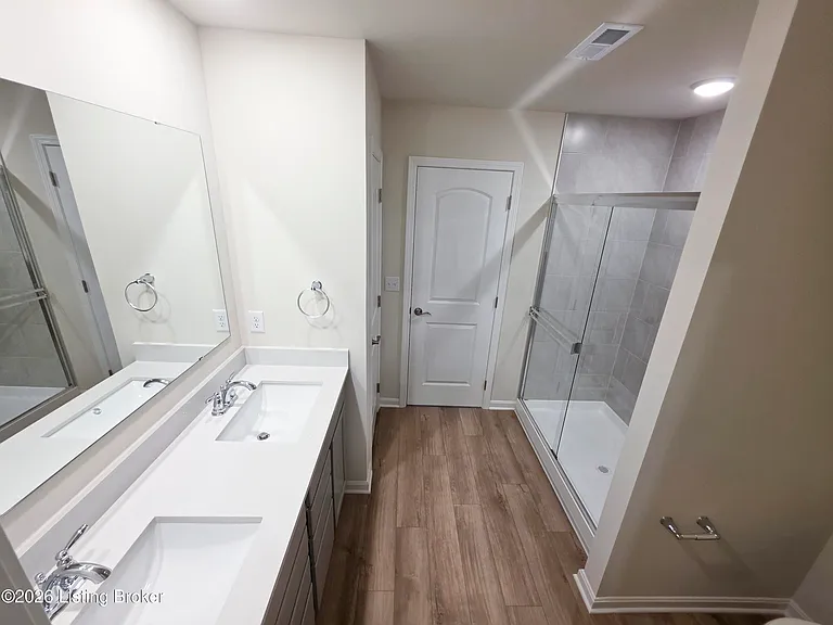 8300 Fairmount Rd — Photo 28