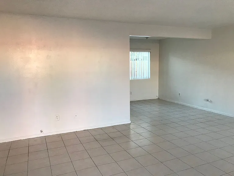 22129 Tehama Rd — Photo 5