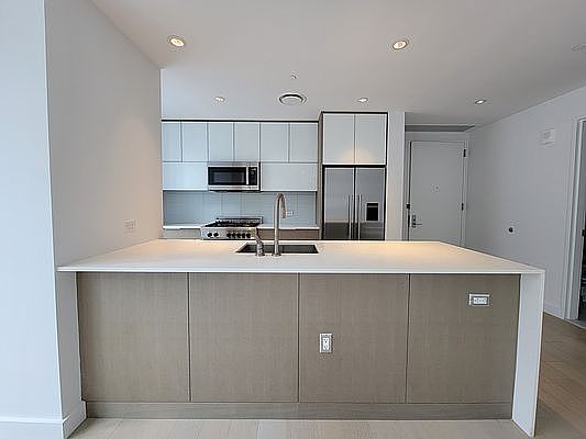 3rd image of 242 W 53rd St APT 16J