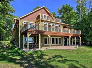 9403 N Long Lake Rd, Traverse City, MI 49685