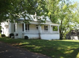 709 College St, Roanoke, AL 36274