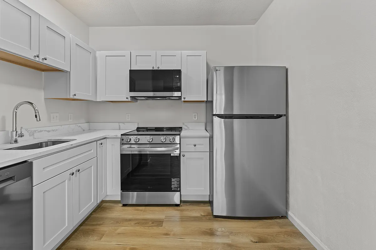 Building Photo - 2119 Bellevue Ave #1