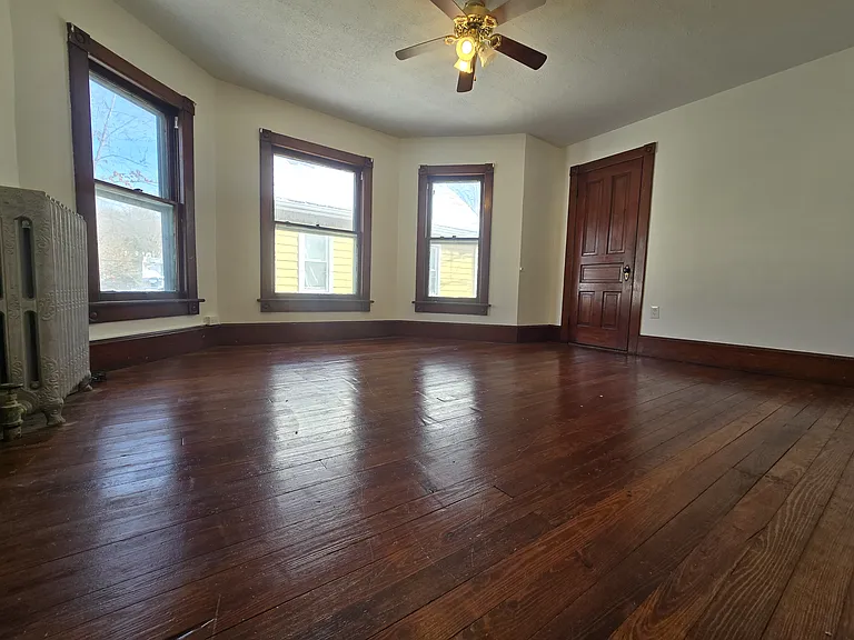 146 Analomink St — Photo 9