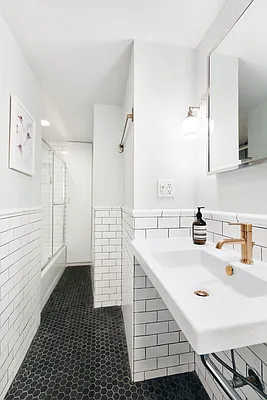 Sold by Compass | media 6