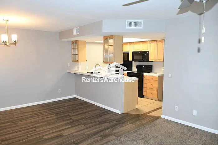 8814 N 8th St #102 — Photo 6