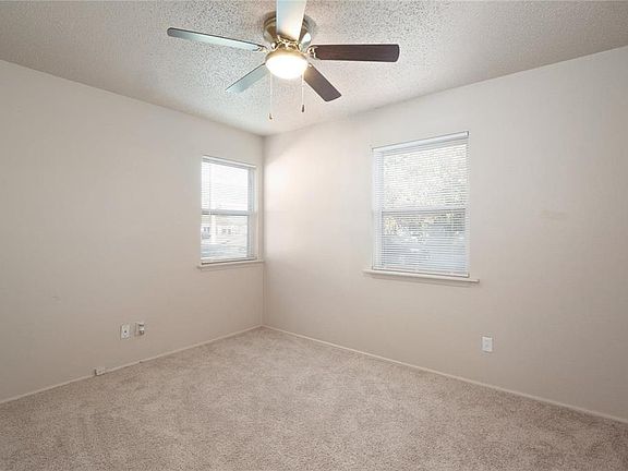 2nd image of 17 Brightwell Ct