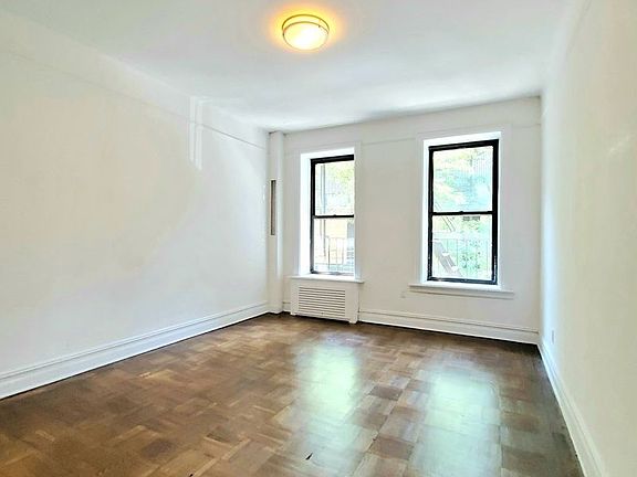 3rd image of 107 E 88th St APT 2C
